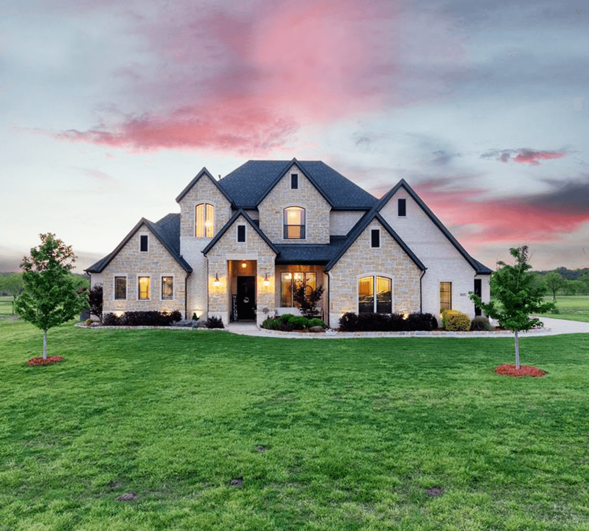 Custom acreage home builder in Saskatoon